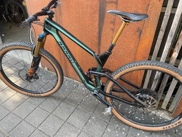 Used Radon SLIDE TRAIL 10.0 2020 2020 Mountainbike, Green — image 3 of 8