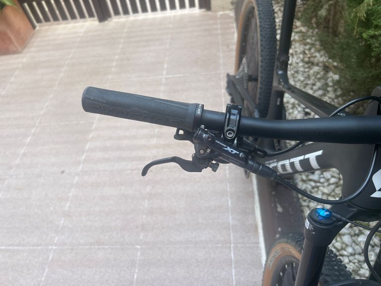 Scott Spark RC Team 2022 2022 Mountainbike de segunda mano, Negro — imagen 4 de 4