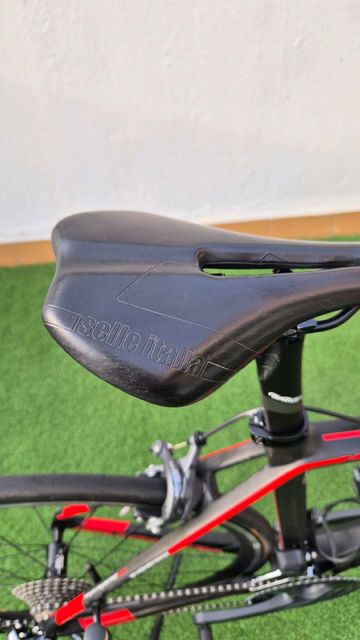 Wilier Cento 1 SR 2018 Road & Gravel usato, Nero — immagine 10 di 17
