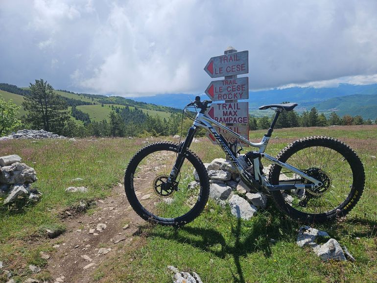 Used Lapierre Spicy SRAM GX 2021 Mountainbike, Light Gray — image 1 of 3