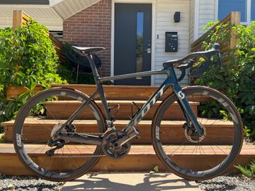 Used Scott Addict RC Shimano Ultegra Di2 2022 Road & Gravel