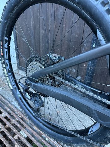 Used Orbea Lt M10 2023 Mountainbike, Light Gray — image 9 of 13