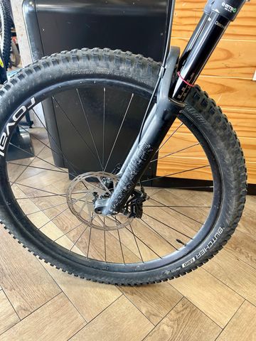 Specialized Turbo Levo Comp 2020 2020 Mountainbike usato, Bianco — immagine 10 di 10