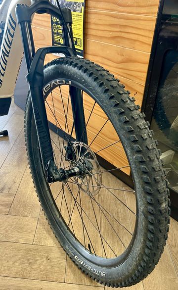 Specialized Turbo Levo Comp 2020 2020 Mountainbike usato, Bianco — immagine 6 di 10