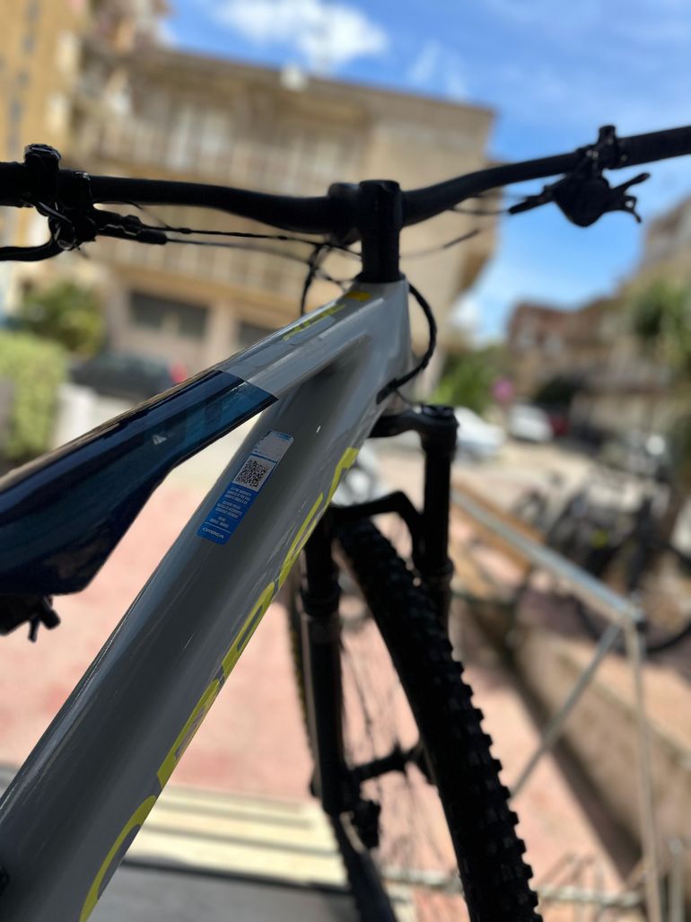 Used Orbea RISE H30 2024 2024 Mountainbike, Light Gray, 29 — image 6 of 7
