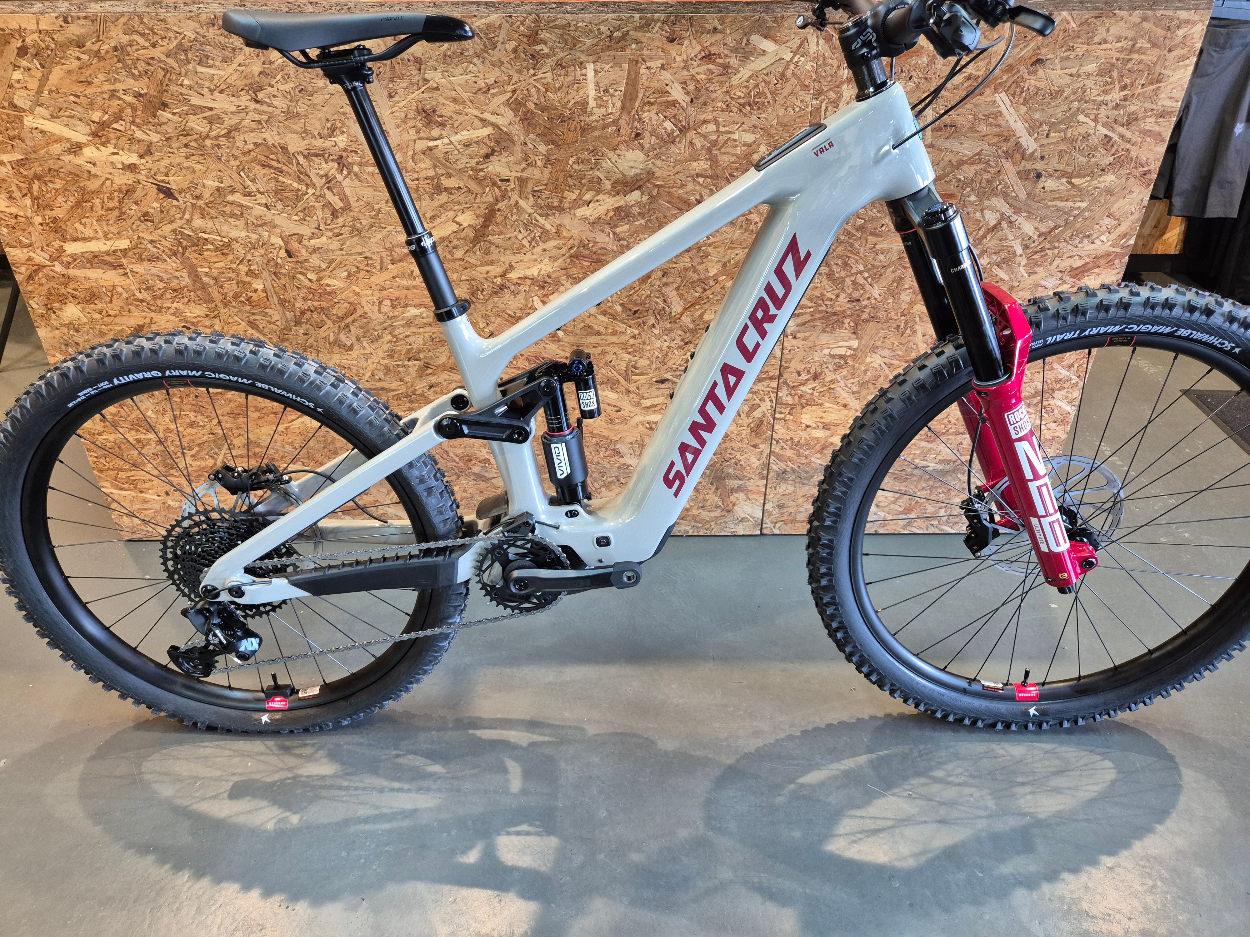 Santa Cruz VALA R / Carbon C 2025 2025