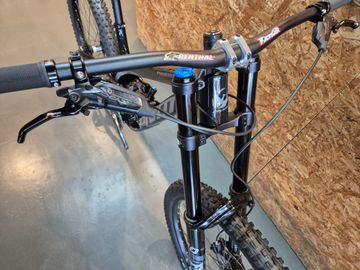 Używany Pivot PHOENIX 29 Race Zee 2024 2024 Mountainbike — zdjęcie 5 z 6