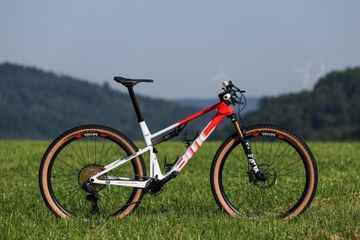 Used BMC Fourstroke 01 LTD 2023 2023 Mountainbike, White, 29 — image 1 of 15