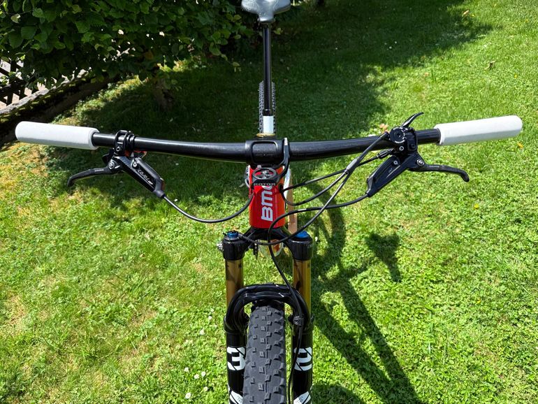 Used BMC Fourstroke 01 LTD 2023 2023 Mountainbike, White, 29 — image 10 of 15