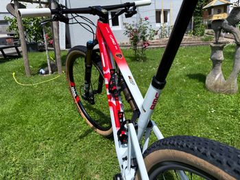 Used BMC Fourstroke 01 LTD 2023 2023 Mountainbike, White, 29 — image 15 of 15