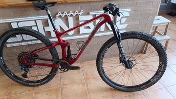 Used Mendiz X40 2024 Mountainbike, Red, 29 — image 1 of 11