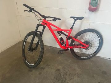 Used Specialized Enduro Comp 29 2019 2019 Mountainbike, Orange — image 2 of 10