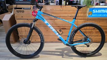 Used Trek Marlin 7 Gen 2 2023 2023 Mountainbike, Blau, 27.5, 29 — image 2 of 13