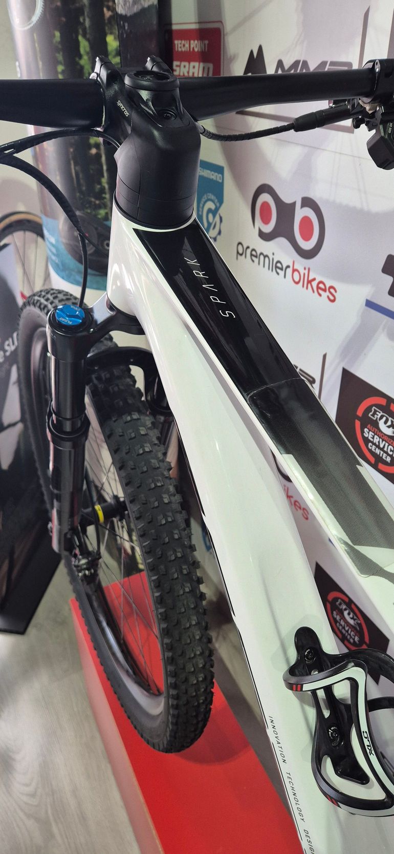 Used Scott Spark Other 2024 Mountainbike, White, 29 — image 16 of 18