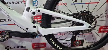 Used Scott Spark Other 2024 Mountainbike, White, 29 — image 12 of 18