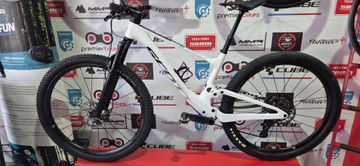 Used Scott Spark Other 2024 Mountainbike, White, 29 — image 11 of 18