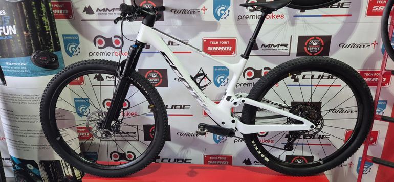Used Scott Spark Other 2024 Mountainbike, White, 29 — image 11 of 18