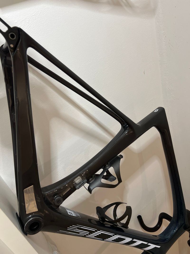 Used Scott Foil RC Pro 2022 Frameset 2022 Road & Gravel, Blue — image 2 of 8