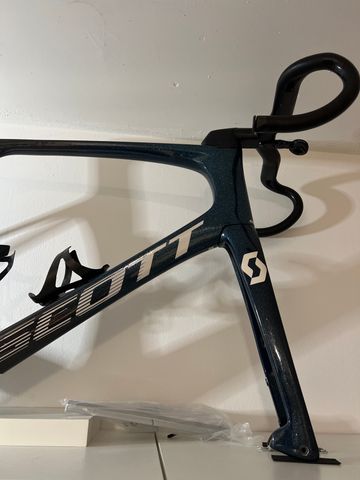 Scott Foil RC Pro 2022 Frameset 2022 Road & Gravel usato