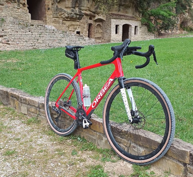 Used Orbea TERRA M30TEAM 2024 2024 Road & Gravel, Red — image 2 of 5