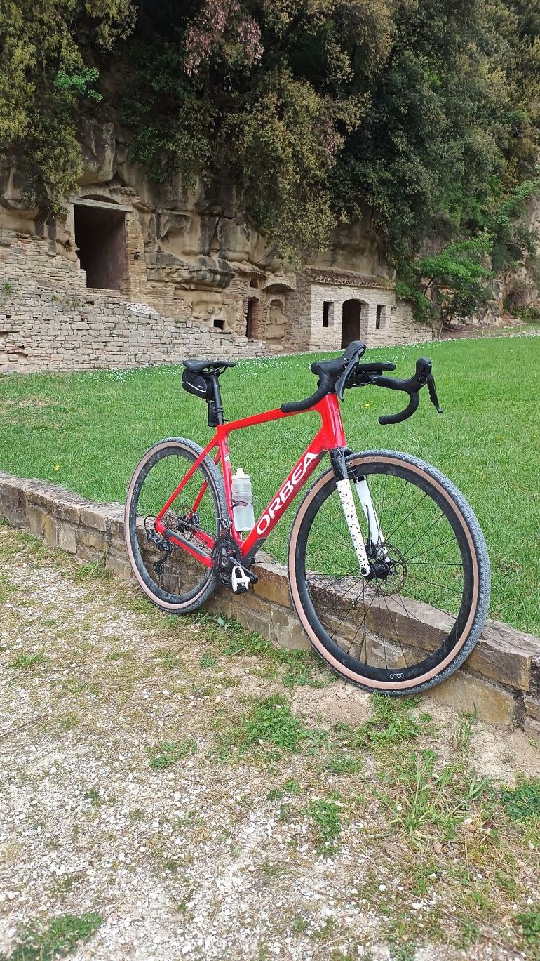 Used Orbea TERRA M30TEAM 2024 2024 Road & Gravel, Red — image 5 of 5