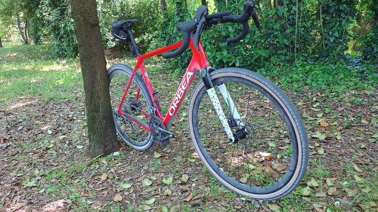 Used Orbea TERRA M30TEAM 2024 2024 Road & Gravel, Red — image 4 of 5