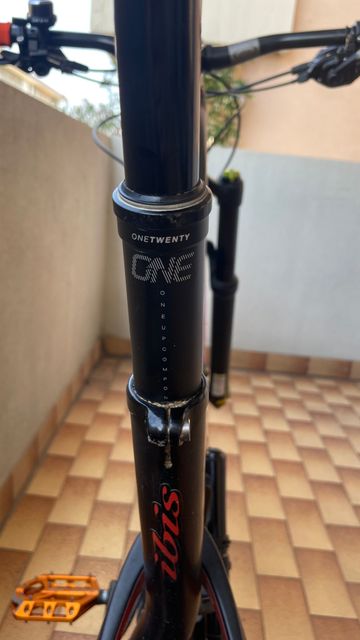 Used Ibis Cycles Ripley V2 2017 Mountainbike, Black — image 8 of 10