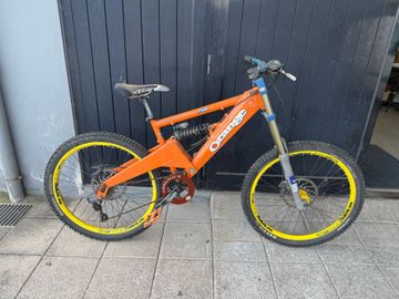 Orange Patriot 2001 2001 Mountainbike usato, Arancione — immagine 1 di 6