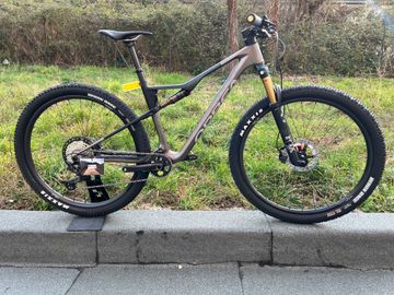 Gebrauchtes Orbea OIZ M-PRO 2024 2024 Mountainbike, Hellgrau, 29 — Bild 2 von 7