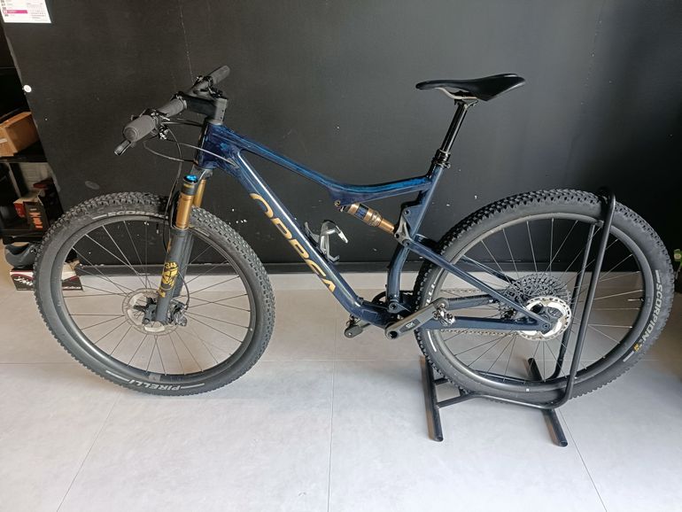 Used Orbea Oiz SRAM GX 2021 Mountainbike, Blue — image 2 of 26