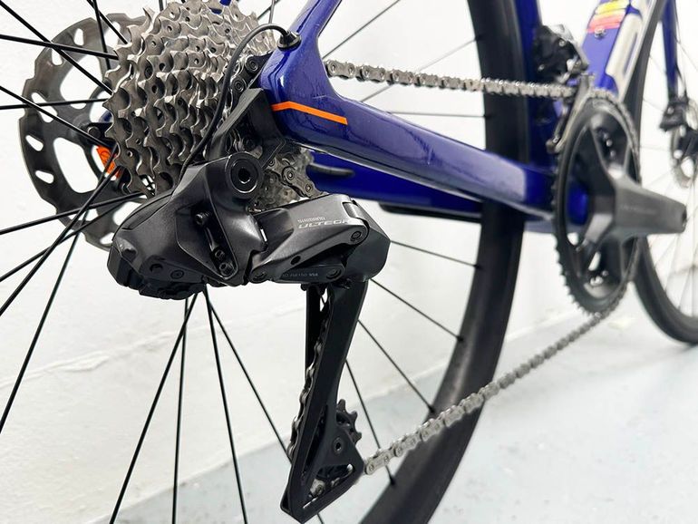 Used BMC Teammachine SLR THREE 2023 2023 Road & Gravel, Blue — image 3 of 4