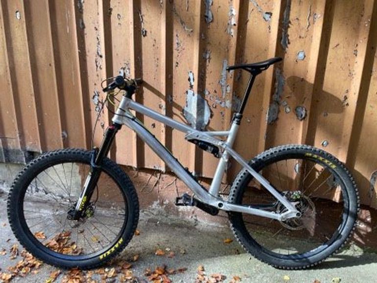Used Liteville 301 MK11.2 2018 Mountainbike, Light Gray — image 2 of 11