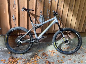 Used Liteville 301 MK11.2 2018 Mountainbike, Light Gray — image 1 of 11
