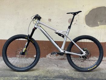 Used Liteville 301 MK11.2 2018 Mountainbike, Light Gray — image 3 of 11