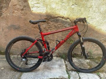 Used Trek Top Fuel 9.9 2007 2007 Mountainbike, Red, 26 — image 1 of 8
