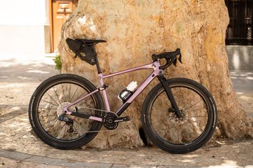 Used BMC URS 01 LT ONE 2024 2024 Road & Gravel, Purple — image 1 of 10