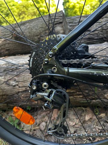 Used Giant Talon 2 2022 2022 Mountainbike, Green — image 4 of 11