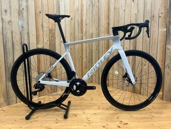 Ridley, Falcn - Shimano 105 DI2 // 2x12s 2024