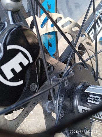 Used Trek Fuel EX 9.8 2011 2011 Mountainbike, Blue, 26 — image 7 of 12