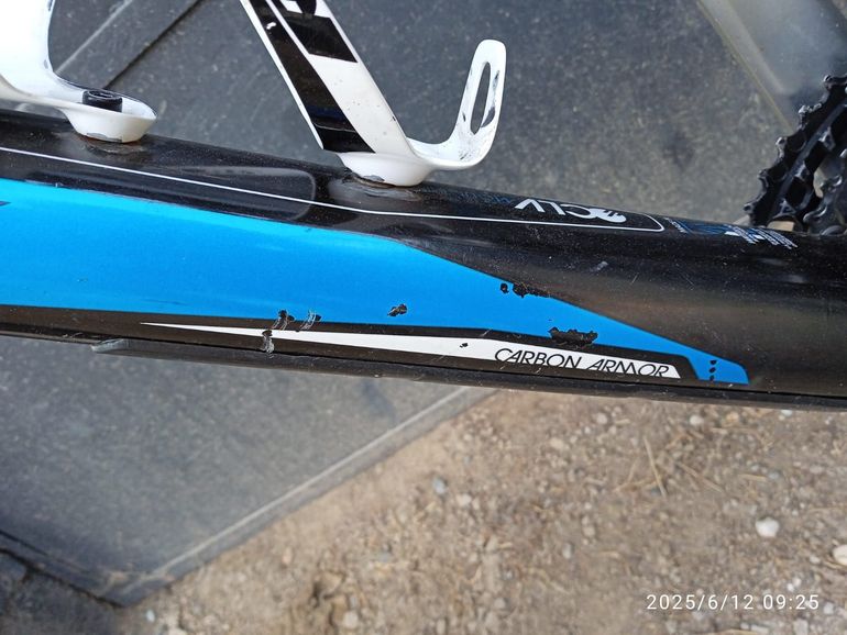 Used Trek Fuel EX 9.8 2011 2011 Mountainbike, Blue, 26 — image 10 of 12