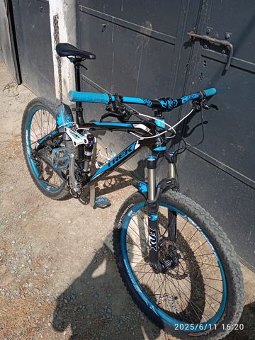 Used Trek Fuel EX 9.8 2011 2011 Mountainbike, Blue, 26 — image 3 of 12