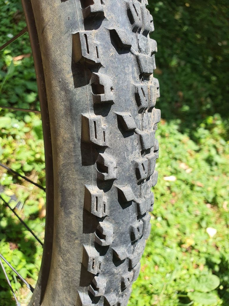 Použité Cannondale Trail Neo 4 2023 2023 Mountainbike — obrázek 15 z 24