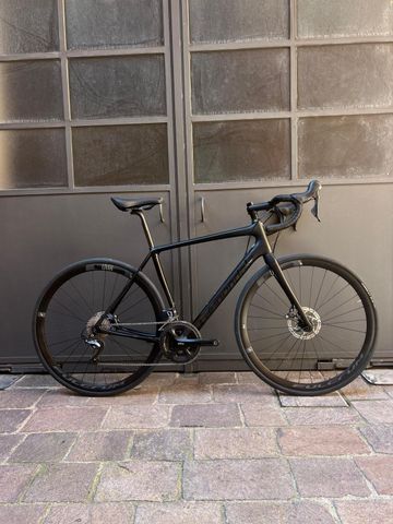 Używany Cannondale Black Inc 54 105 Group+Hollowgram Handlebar And Perfect Condition! 2021 Road & Gravel