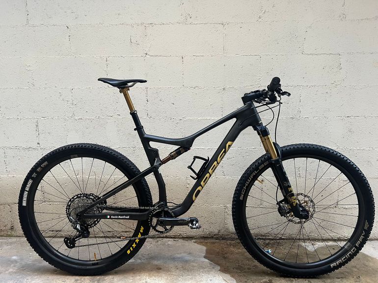 Used Orbea OIZ M PRO TR 2022 2022 Mountainbike, Black, 29 — image 1 of 6