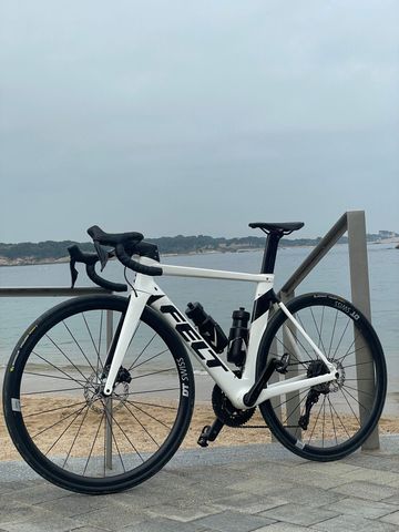 Używany Felt AR Advanced 105 Di2 2023 2023 Road & Gravel