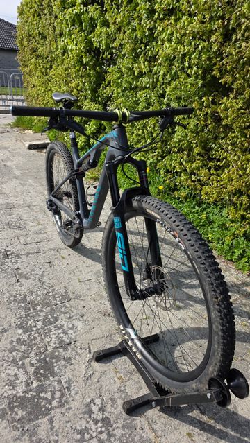 Used Canyon LUX SRAM GX Eagle AXS 2022 Mountainbike, Light Gray, 29 — image 4 of 5
