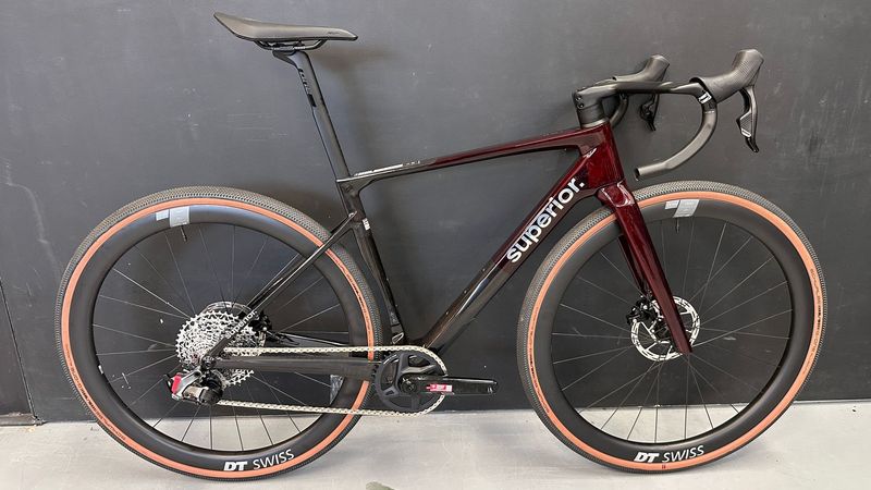 Used Superior X-road SRAM Rival eTap AXS 2025 Road & Gravel