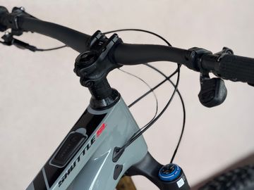 Gebrauchtes Pivot Shuttle SL SRAM X01 Eagle AXS 2024 Mountainbike, Hellgrau — Bild 7 von 11