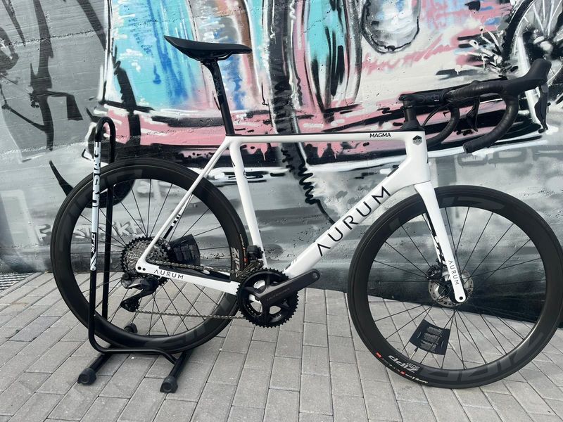 Aurum Magma Essentia 2024 Road & Gravel d'occasion