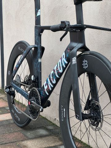 Used Factor Hanzo SRAM Force eTap AXS 2025 Road & Gravel, Black — image 11 of 16